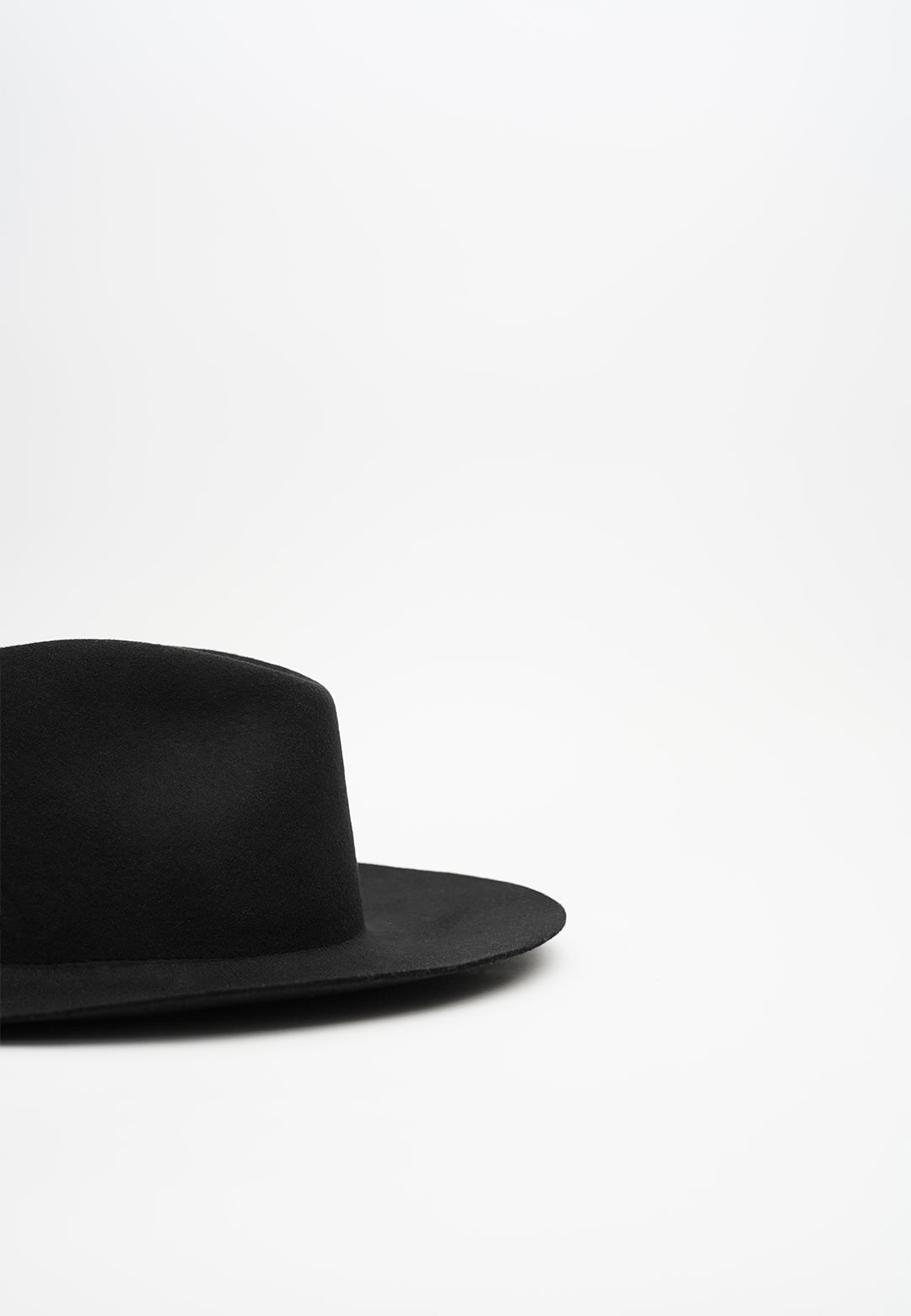 PURE X black Fedora Felt Hat, schwarzer Filzhut, handgefertigter Filzhut, Luxus Hut,  handmade Hat, Hermes, Louis Vuitton, Acne Studios, Sandro, Chanel, Bottega Veneta, Gucci,